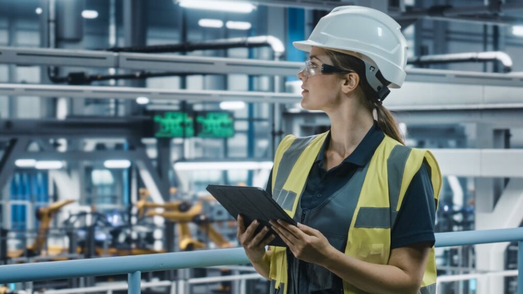 Think Next IIoT-use-cases-and-benefits